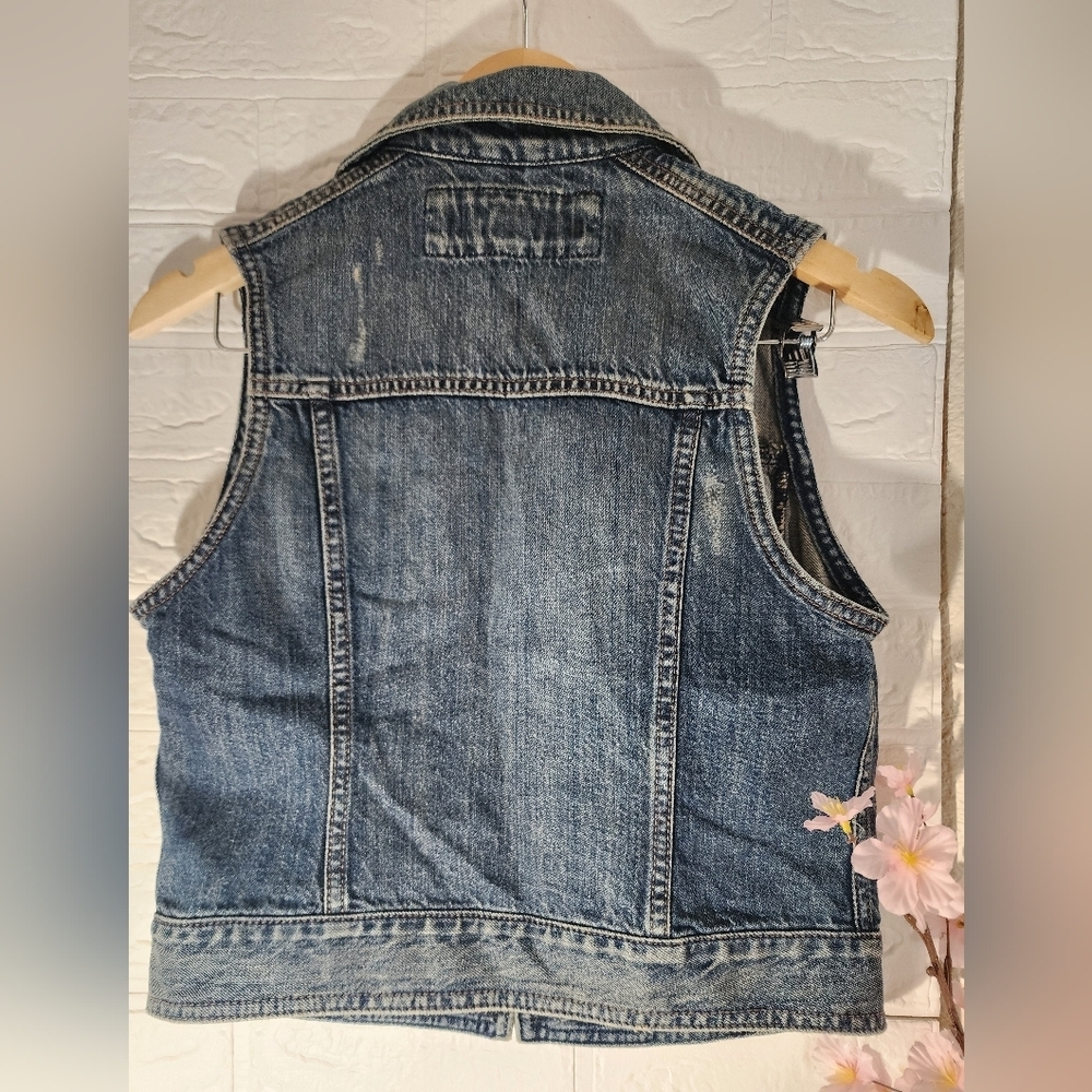 Express Jeans Distressed Denim Vest - Medium Wash Vintage Style - Small - Picture 10 of 12